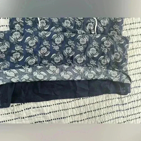 Everly Paisley bell sleeve dress size M - Picture 8 of 9